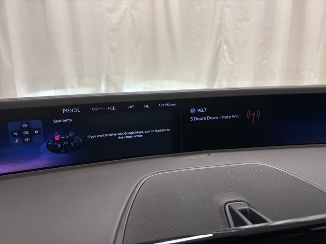 Vehicle Image 35