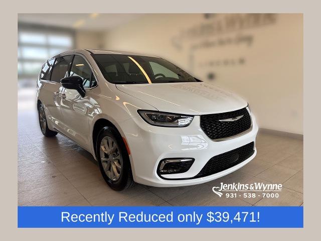 2026 Chrysler Pacifica