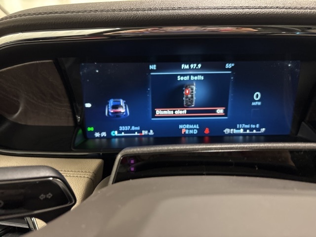 Vehicle Image 38