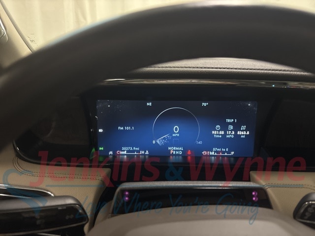Vehicle Image 36
