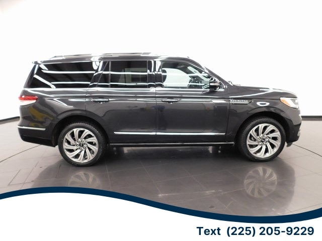 2023 Lincoln Navigator