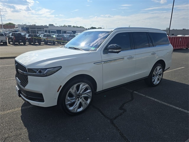 2025 Lincoln Navigator