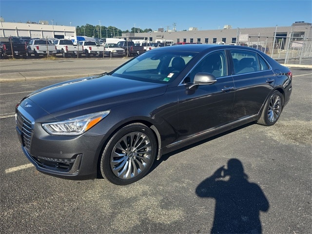 2017 Genesis G90