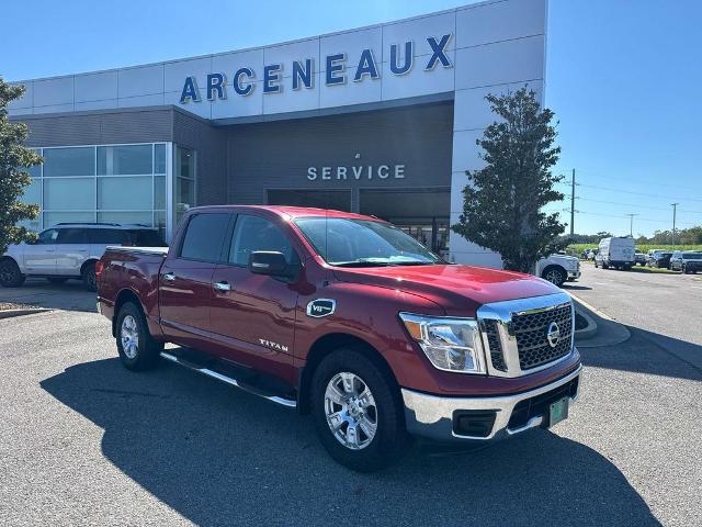 2017 Nissan Titan