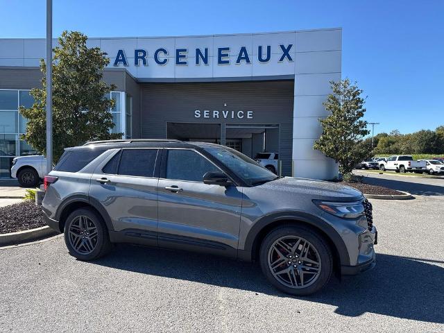 2025 Ford Explorer ST's photo