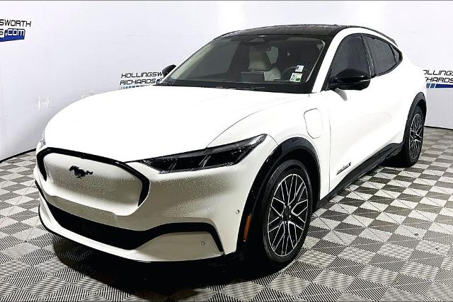 Used 2024 White Ford Premium image 27