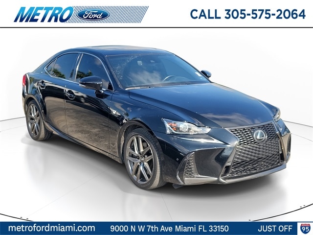 2019 Lexus IS