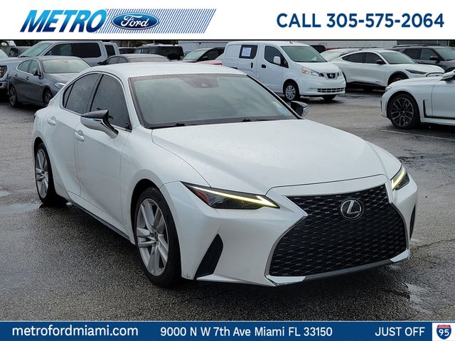 2022 Lexus IS 300 Base