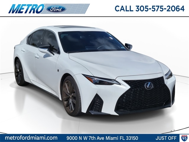 2025 Lexus IS
