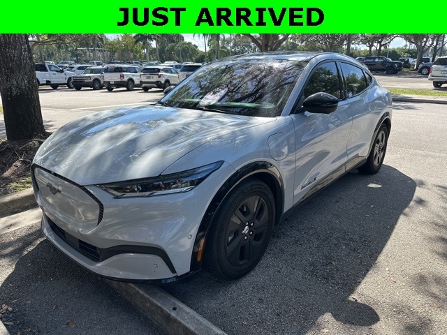 2022 Ford Mustang Mach-e