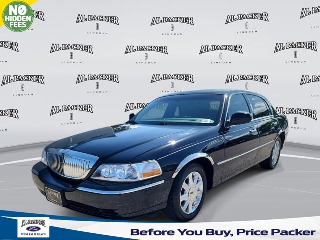 2011 Lincoln Town Car Signature Limited