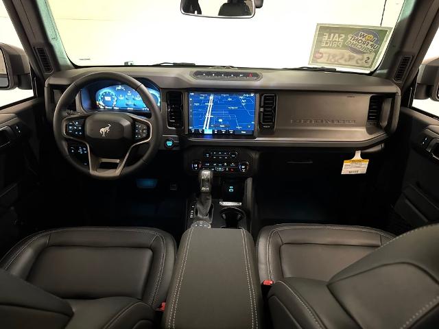 New 2025 Azure Gray Metallic Tri-Coat Ford Badlands® image 5