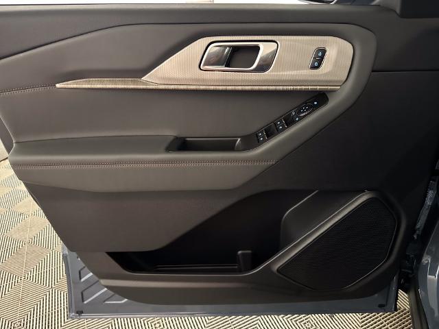 New 2026 Vapor Blue Metallic Ford Active image 24