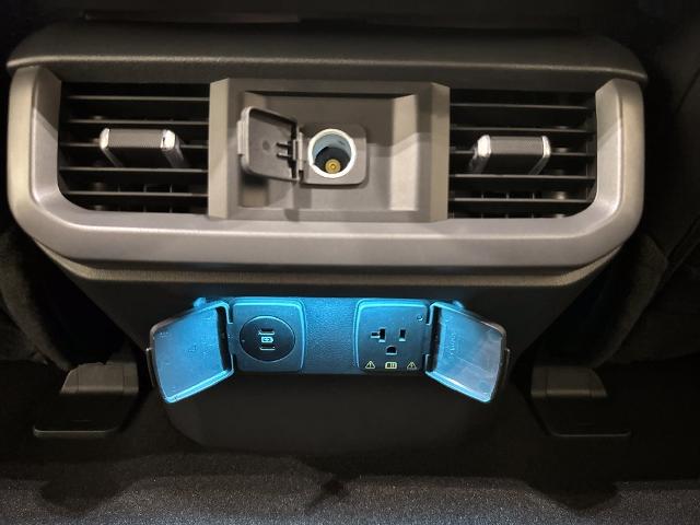 New 2026 Agate Black Metallic Ford XLT image 30