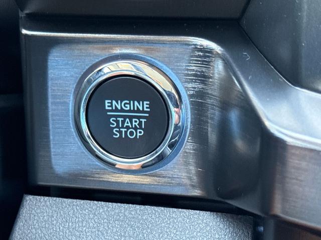 New 2026 Agate Black Metallic Ford F-250® Lariat® image 24