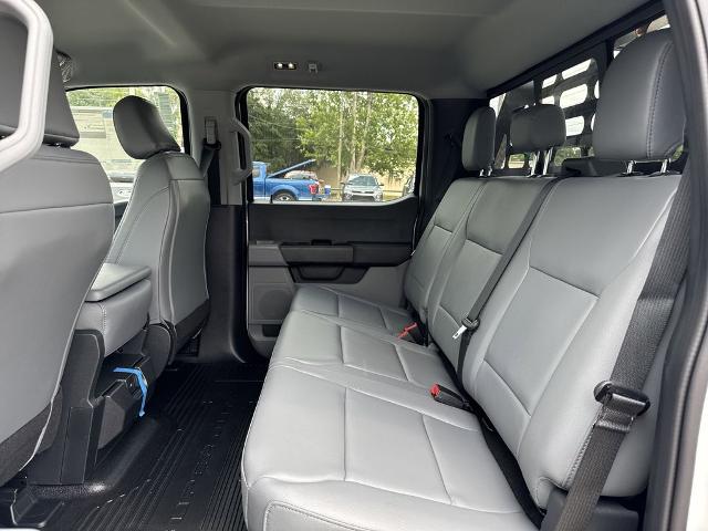 New 2025 Oxford White Ford F-350® XL image 12