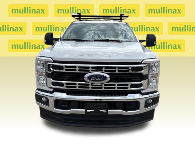 New 2025 Oxford White Ford F-350® XL image 14