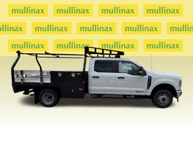 New 2025 Oxford White Ford F-350® XL image 18