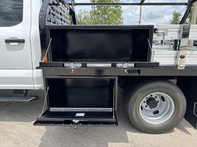 New 2025 Oxford White Ford F-350® XL image 26