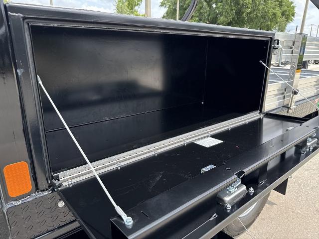 New 2025 Oxford White Ford F-350® XL image 27