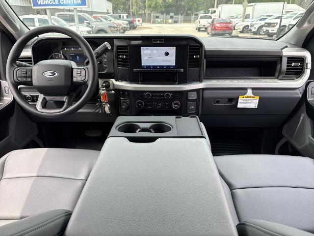 New 2025 Oxford White Ford F-350® XL image 5