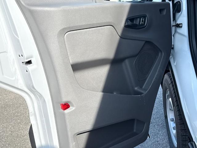 New 2026 Oxford White Ford Cargo Van image 17