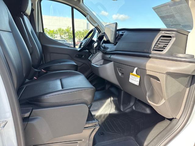 New 2026 Oxford White Ford Cargo Van image 21
