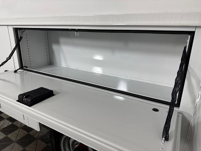 New 2026 Oxford White Ford E-350 SRW image 15