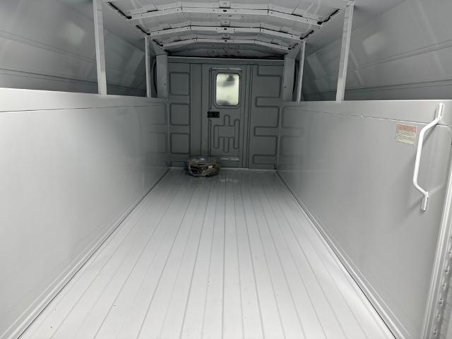 New 2026 Oxford White Ford E-350 SRW image 19