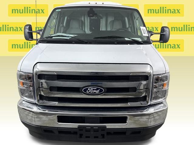 New 2026 Oxford White Ford E-350 SRW image 5
