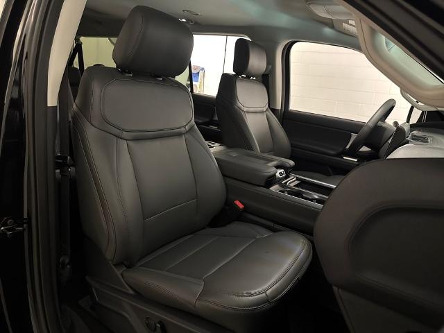 New 2026 Agate Black Metallic Ford MAX Active image 25