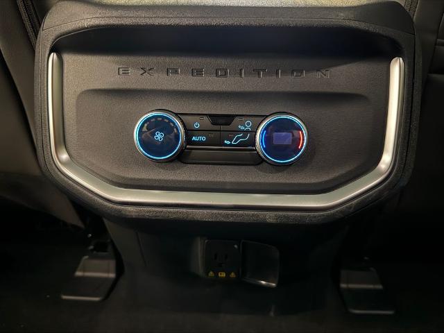 New 2026 Agate Black Metallic Ford MAX Active image 29