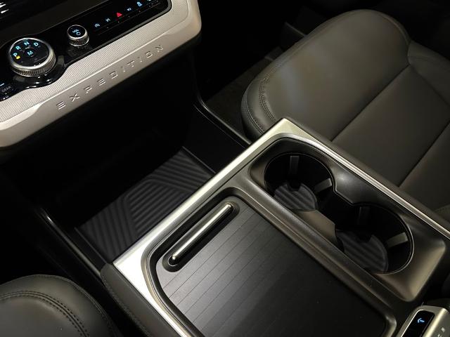 New 2026 Agate Black Metallic Ford MAX Active image 36