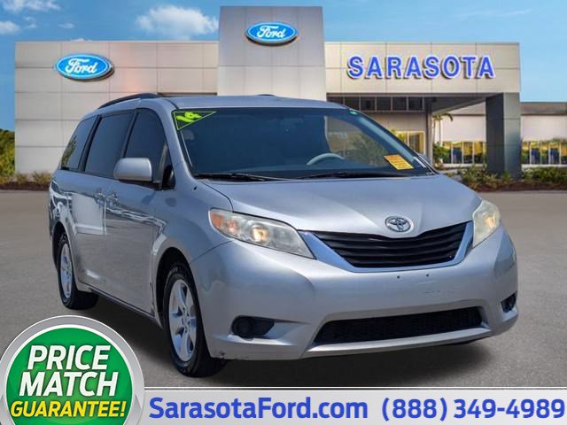 2014 Toyota Sienna LE