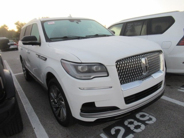 2023 Lincoln Navigator