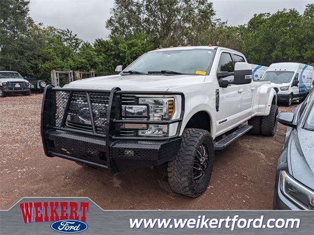 2019 Ford Super Duty F-350 Platinum