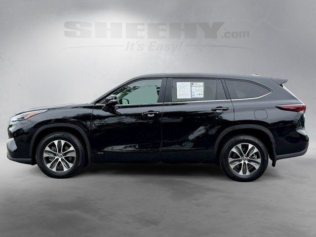 Used 2026 Midnight Black Metallic Toyota  image 16