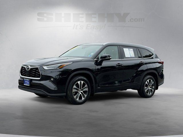 Used 2026 Midnight Black Metallic Toyota  image 17
