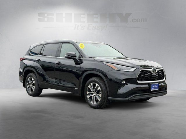 Used 2026 Midnight Black Metallic Toyota  image 2