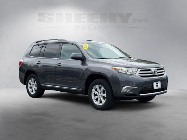 Used 2013 Toyota Highlander Base with VIN 5TDBK3EH7DS256464 for sale in Ashland, VA