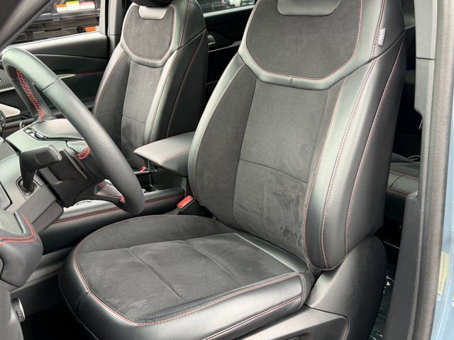 Used 2025 Vapor Blue Ford  image 10
