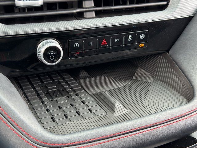 Used 2025 Vapor Blue Ford  image 22