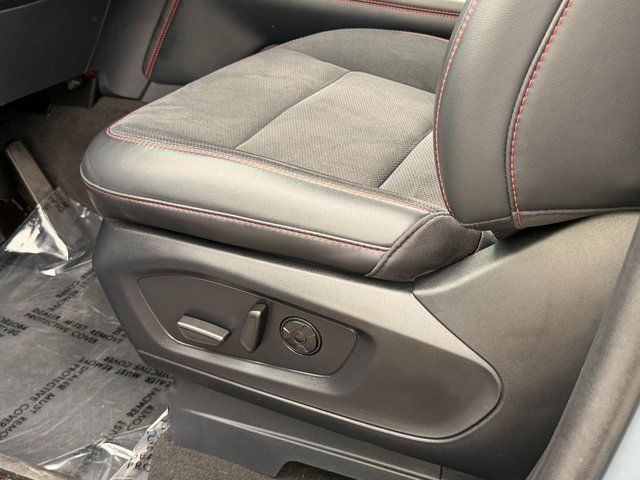 Used 2025 Vapor Blue Ford  image 24