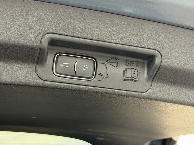 Used 2025 Vapor Blue Ford  image 36
