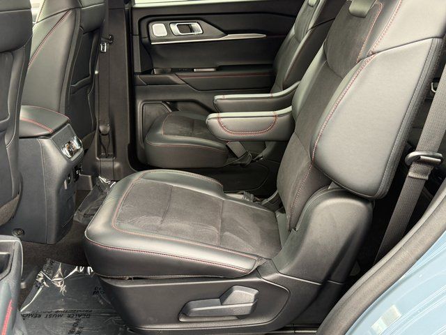 Used 2025 Vapor Blue Ford  image 7
