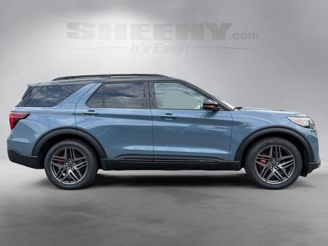 Used 2025 Vapor Blue Ford  image 9