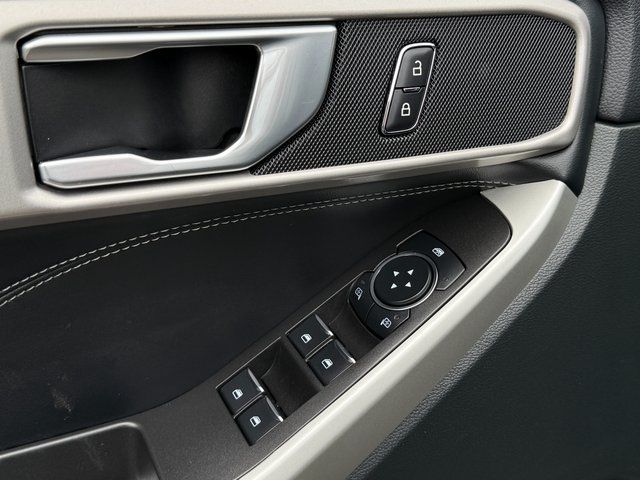 Certified Used 2024 Agate Black Metallic Ford  image 26