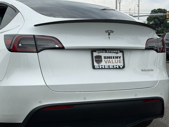 Used 2022 Pearl White Multi Tesla  image 29