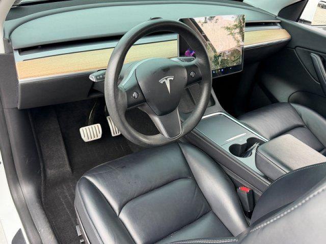 Used 2022 Pearl White Multi Tesla  image 3