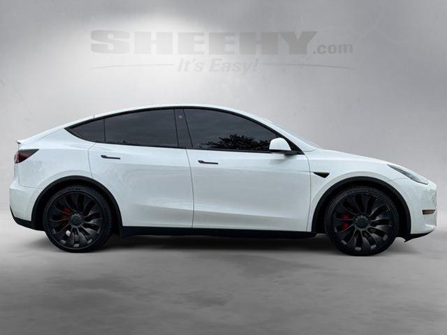 Used 2022 Pearl White Multi Tesla  image 9